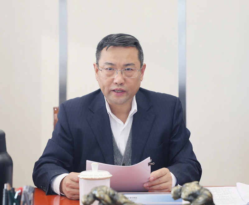 【集團(tuán)要聞】集團(tuán)召開黨委常委會(huì)暨黨委理論中心組學(xué)習(xí)會(huì)議