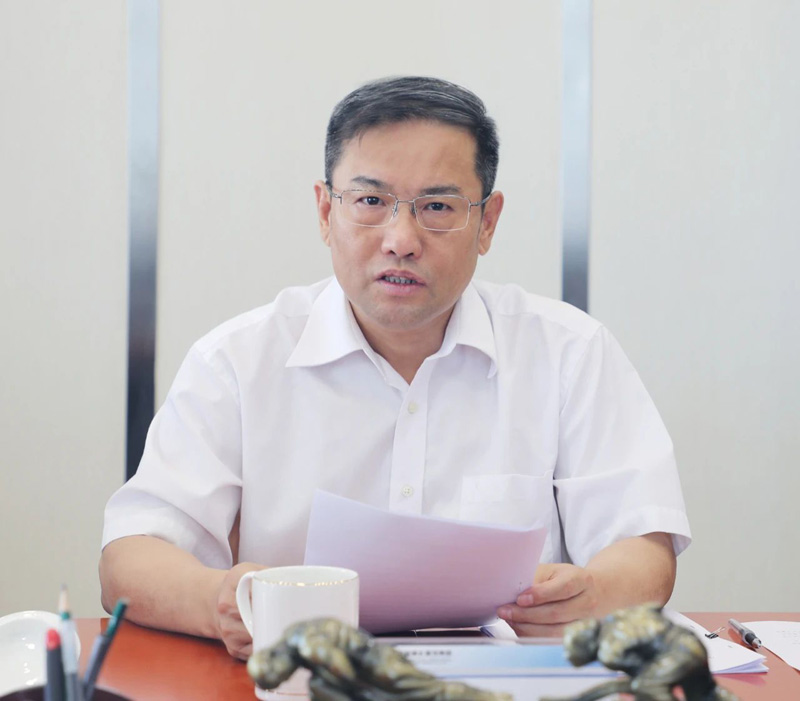 城鄉(xiāng)建設集團黨委召開理論中心組學習會